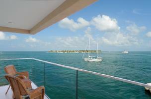 Hotel Pier House Resort And Caribbean Spa