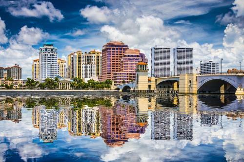 Apartamento 275 Palm Avenue Condo Unit #b102