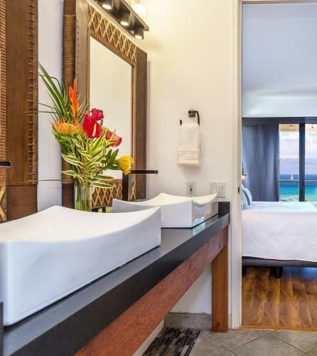 Apartamento New! Updated! Modern, Maui Beachfront With Central A/c Condo