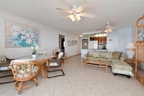 Valley Isle Unit 905