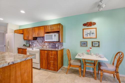 Villa Kanaloa 2101