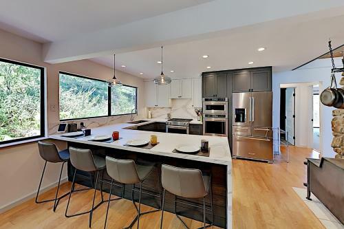 Sonoma House
