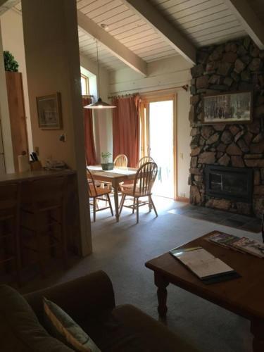 Sun Valley Condo 112