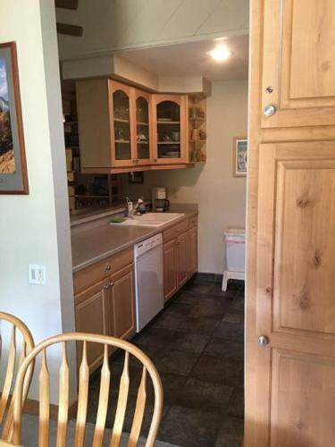Sun Valley Condo 112