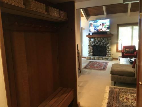 Sun Valley Condo 102