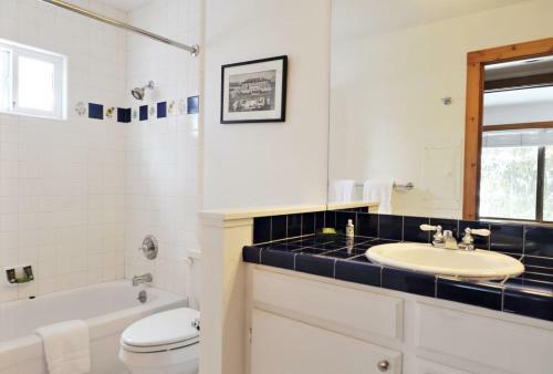 Sun Valley Condo 102