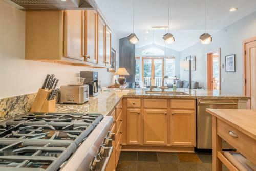 Snowstar Condominiums Ketchum Walk To Town