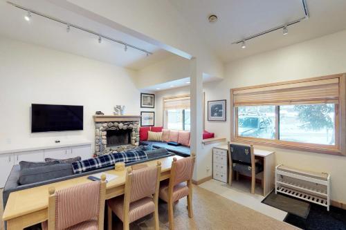 Apartamento Spacious And Cozy International Village