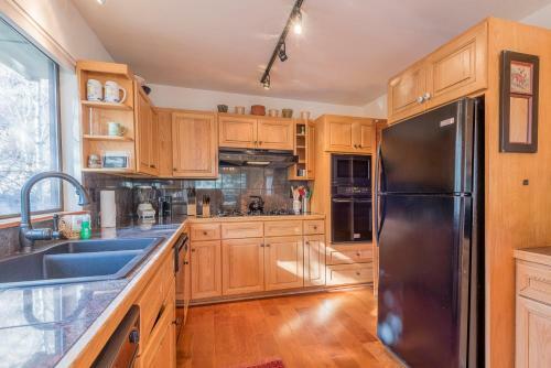 Sage Road Duplex Beautiful Views In Warm Springs