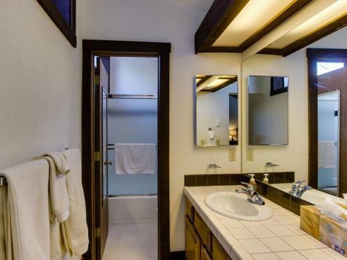 Bridgepoint Condo On Trail Creek