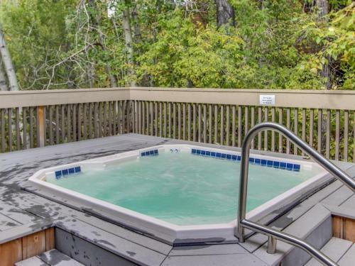 Bridgepoint Condo On Trail Creek