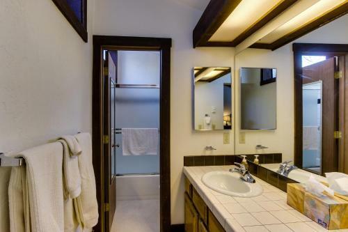 Bridgepoint Condo On Trail Creek