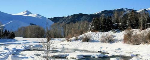Bridgepoint Condo On Trail Creek