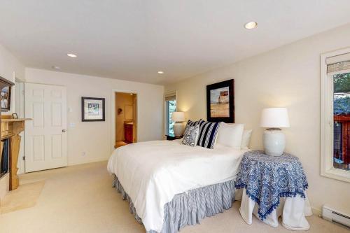 Creekside Retreat