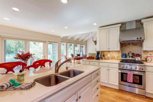 Creekside Retreat