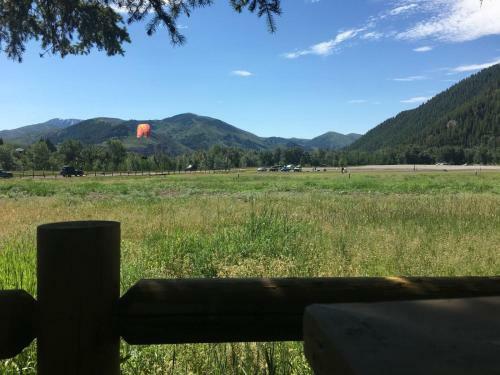 Sun Valley Condo 131