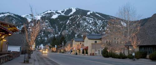 Sun Valley Condo 131