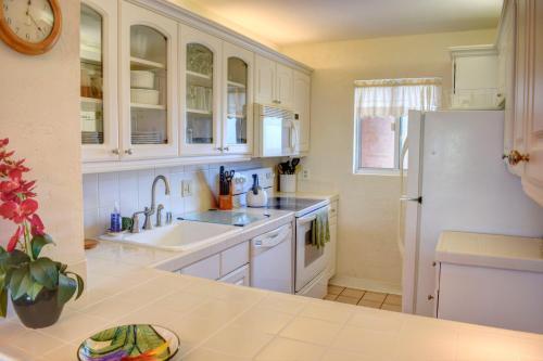 Menehune Shores 402