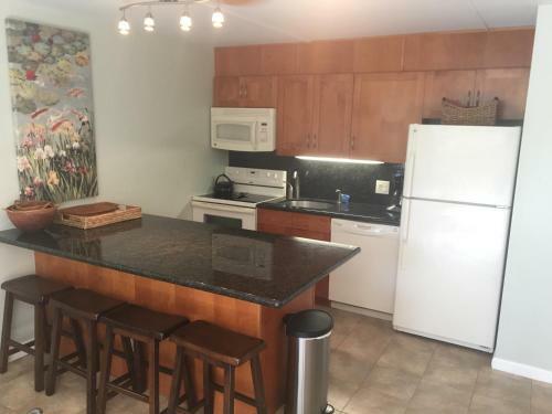 Apartamento Kihei Kai Nani #12-136 Condo