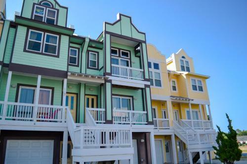 Bermuda Bay Condo "wright Stuff"