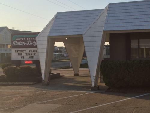 Outer Banks Motor Lodge