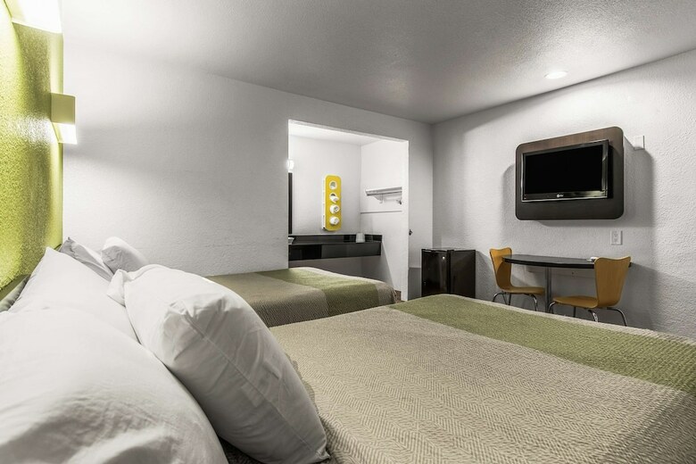 Hotel Motel 6 Ontario Airport