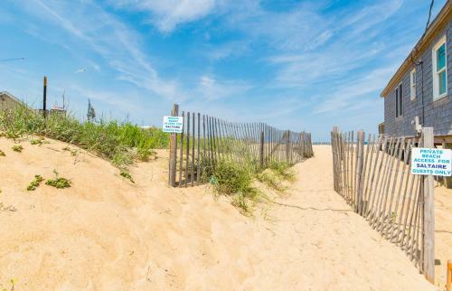 Beach Realty Saltaire #4