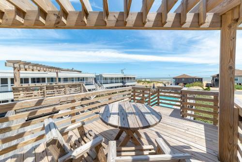 Beach Realty Saltaire #3