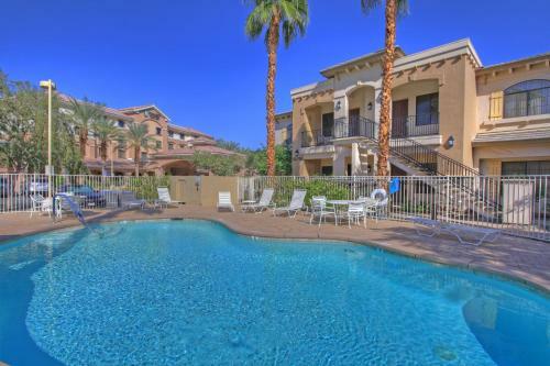 1 Bedroom Condominium In La Quinta, Ca (#clr103)