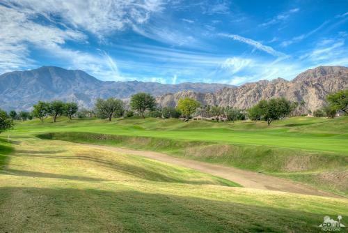 3 Bedroom Condominium In La Quinta, Ca (#pga305)
