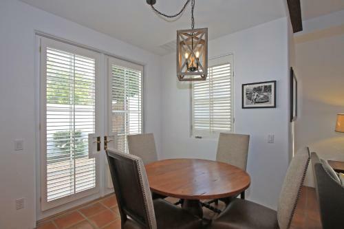 1 Bedroom Villa In La Quinta, Ca (#sv109)