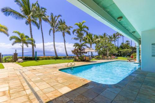 429 Lahaina Shores Oceanfront Studio