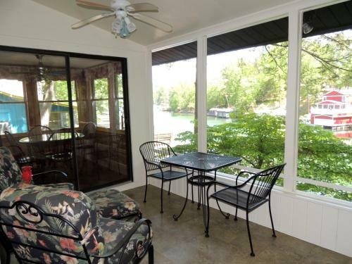 Water's Edge Home
