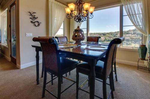 Luxury At Lakeway Resort, Spa & Marina