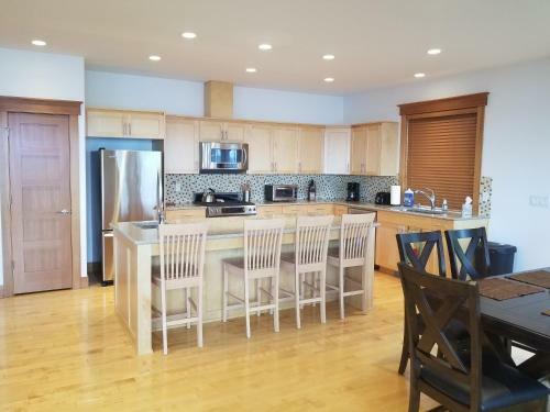 270 - Cascade View Haven