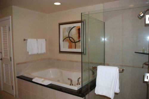 Apartamento Fallon Luxury Rentals At The Signature