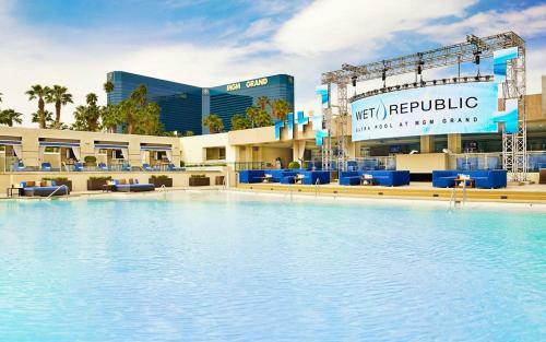Apartamento Fallon Luxury Rentals At The Signature