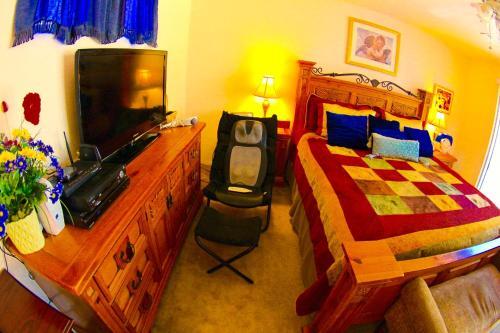 Master Bedroom Suite+private Bath