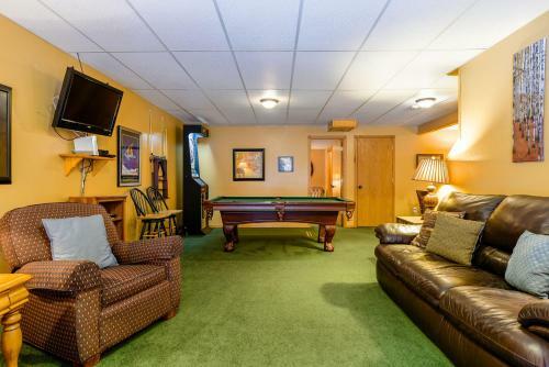 Pine Top Lodge
