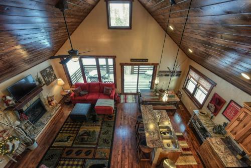 Gold Camp Lodge