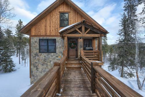 Gold Camp Lodge