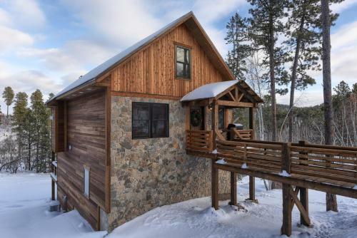 Gold Camp Lodge