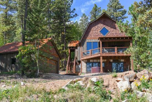 Copperhead Cabin