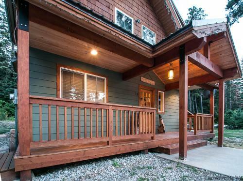 Salmon Chalet