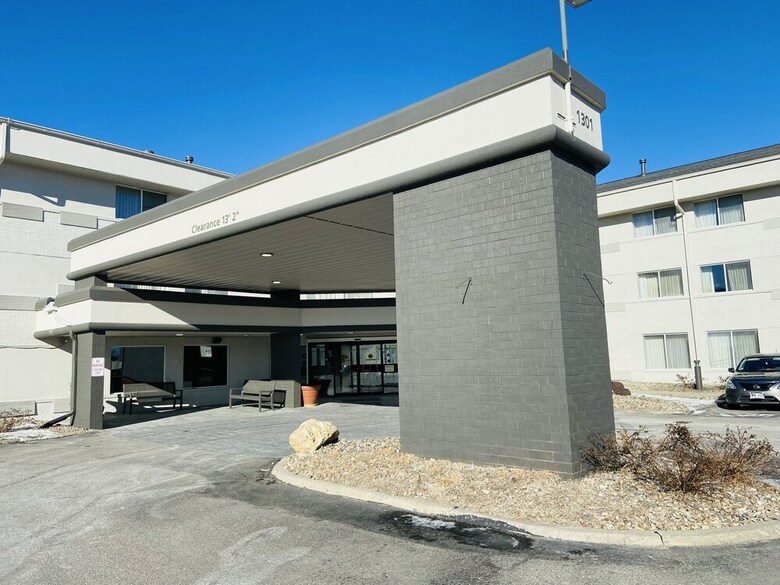 Lincoln Heights Hotel � Lincoln Airport