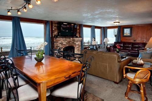 Sand Gate House 3215