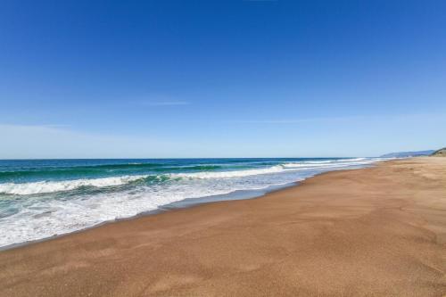 Sea Breeze Condo