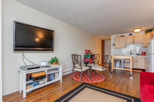 Sea Breeze Condo