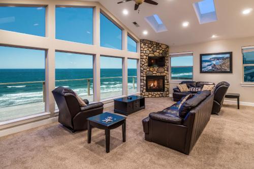 Pacific Breeze House 2157
