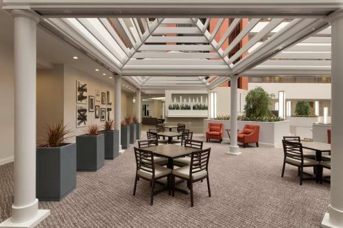 Hotel Embassy Suites Baltimore - At Bwi Airport